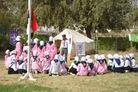 جامعة جابر بن حيان الطبية تستضيف مخيما كشفيا